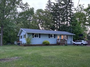 606 Berlin St, Waupaca, WI 54981