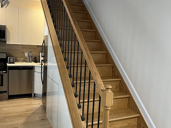 3rd image of 3134 Guider Ave #6B