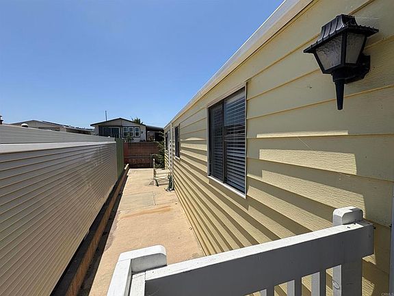 5th image of 41 Hummingbird Ln