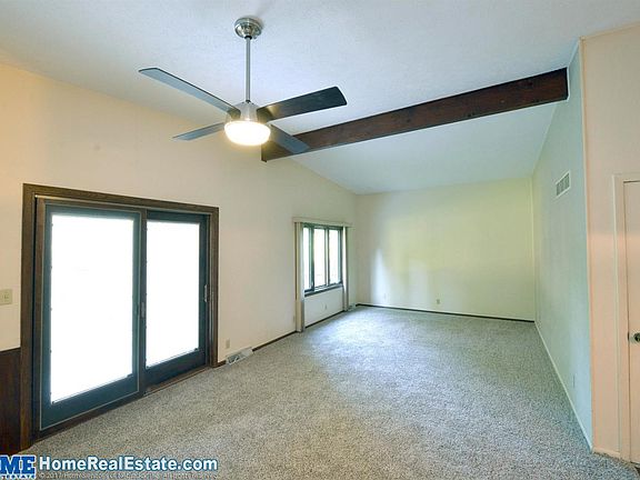 5th image of 3831 Prescott Ave