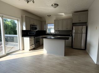 1140 Dresser Ave, Waukesha, WI 53188