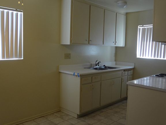 4th image of 6360 Whipporwill St APT 2