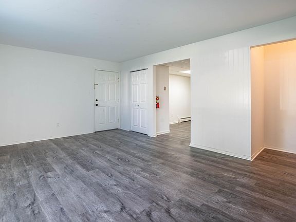 2nd image of 10114 Erie Pl #2