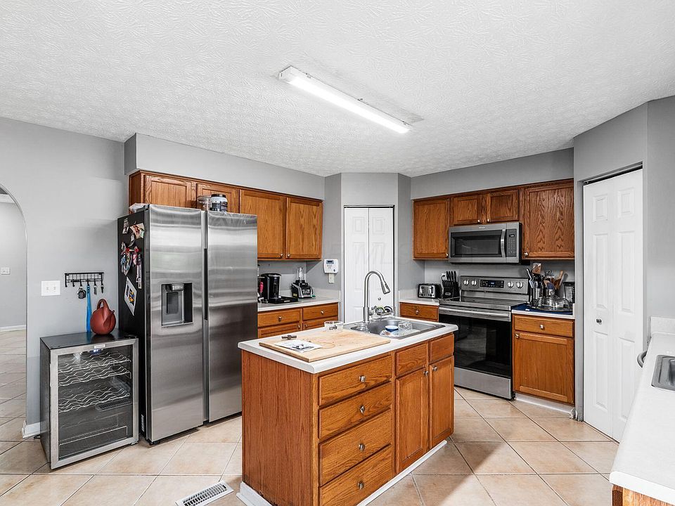 1st image of 7005 Crescent Boat Ln