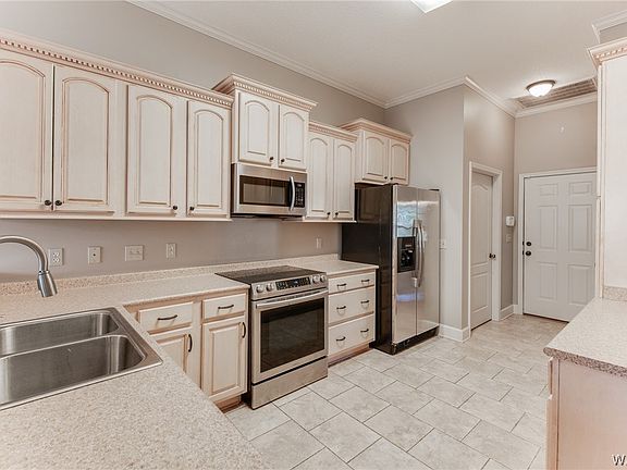 3rd image of 13654 Old Ivey Dr