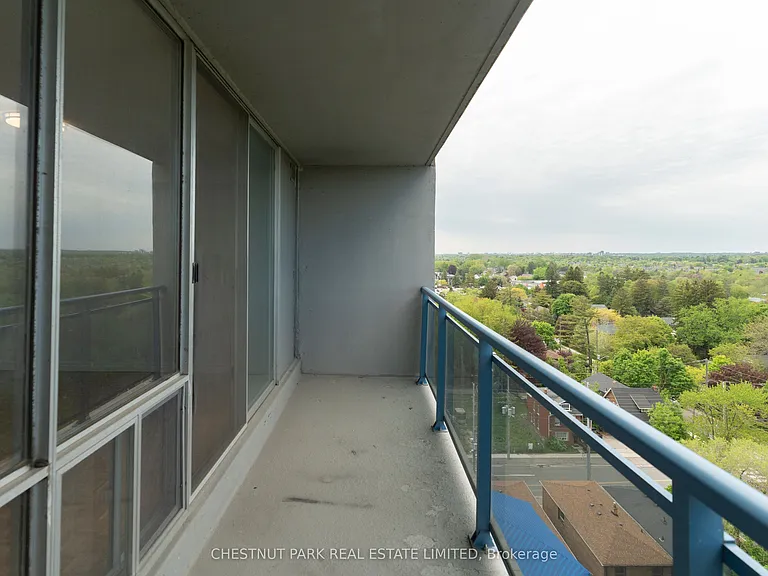150 Lakeshore Rd W #1003 — Photo 34
