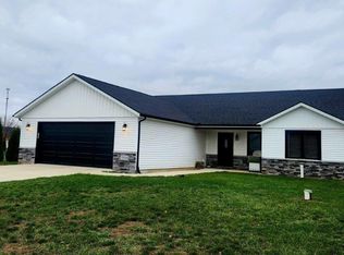 7856 E Goodison Rd, North Webster, IN 46555