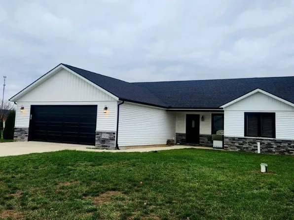 7856 E Goodison Rd, North Webster, IN 46555