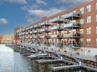 130 S Water St APT 211, Milwaukee, WI 53204