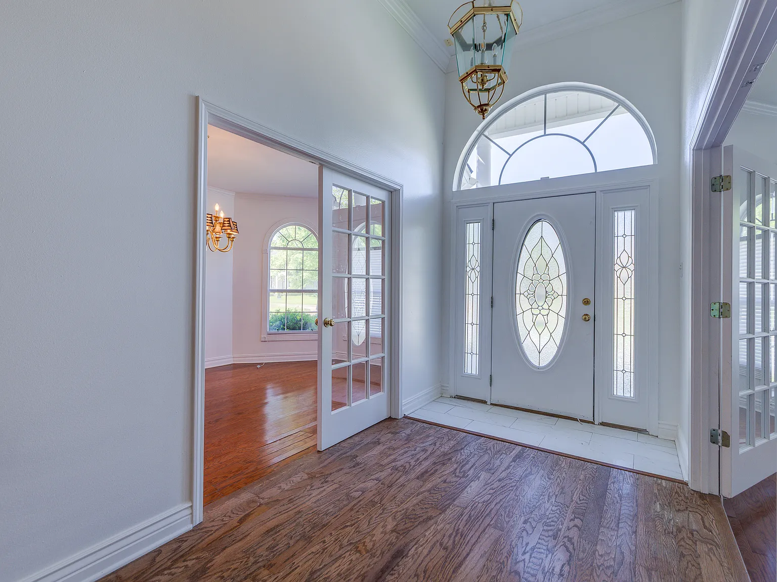 3 bed, 2.5 bath, 2750 sqft, $2,500 — Photo 4