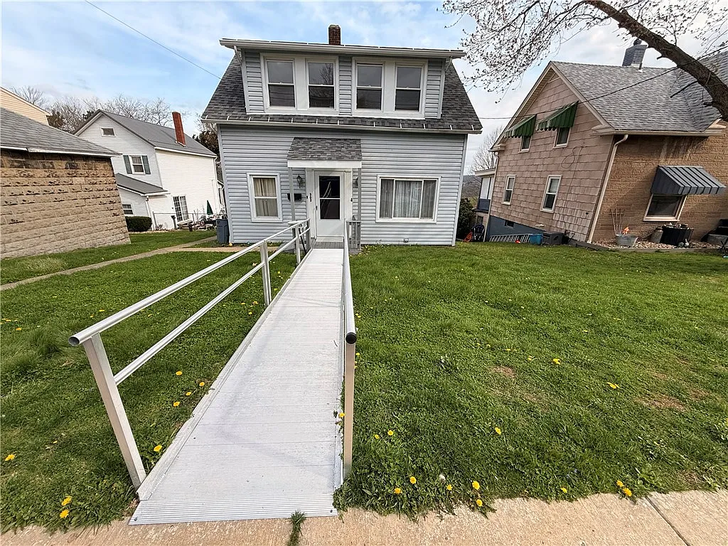 302 W Boyd Ave photo 1