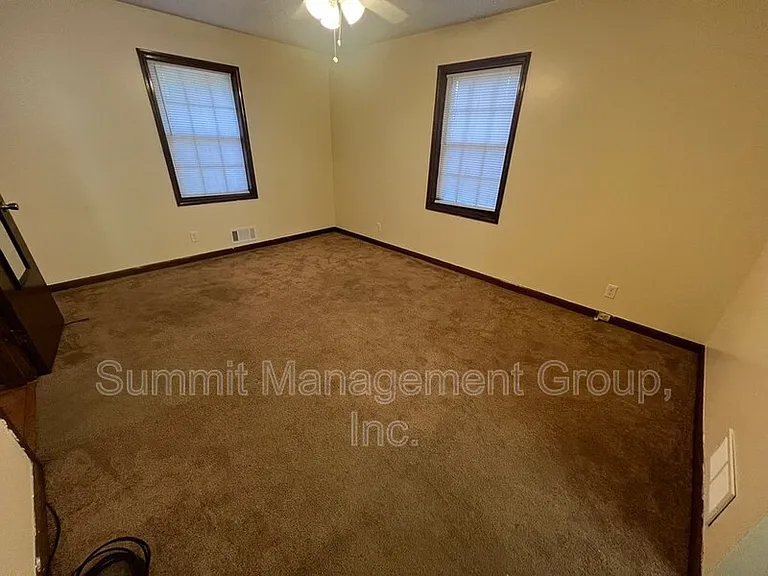 916 Curry Cir SE — Photo 19