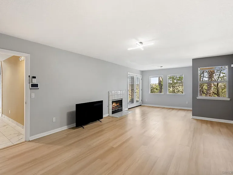 6518 Monte Fuego — Photo 43