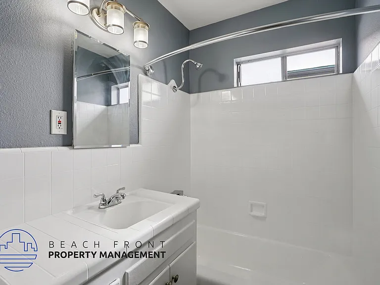3828 Carolina St. — Photo 16