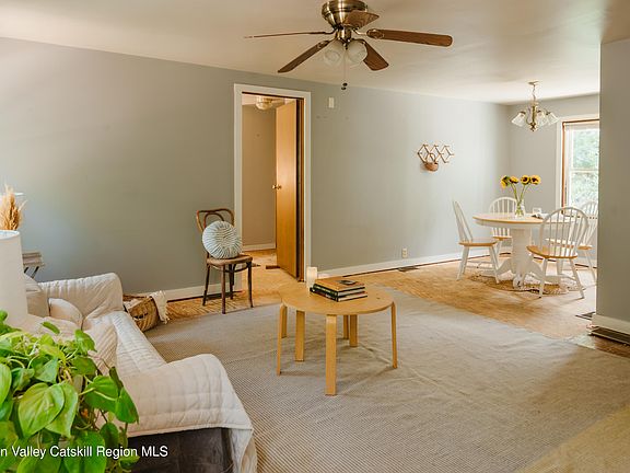5th image of 90 Lake Amenia Road