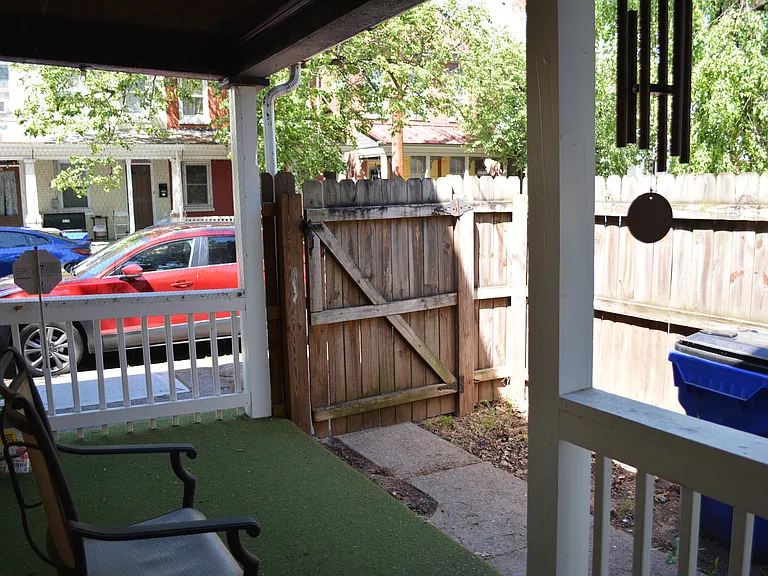 308 Walnut St — Photo 3