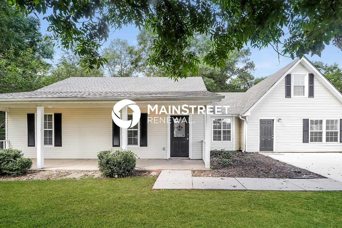 Front View - 65 White Oak Dr