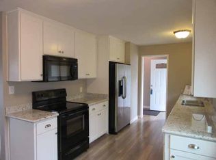 1102 Del Verde Ave, Modesto, CA 95350