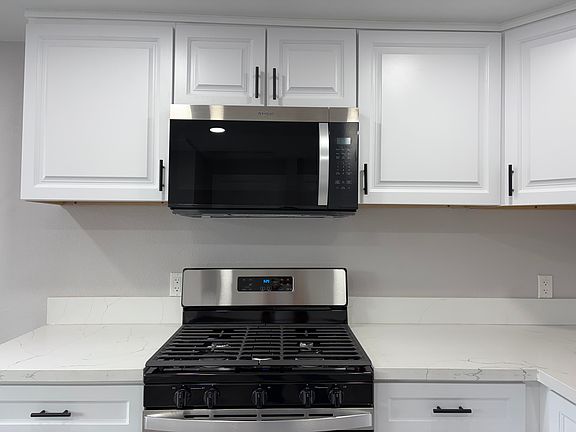 5th image of 3811 15th Ave #1/2