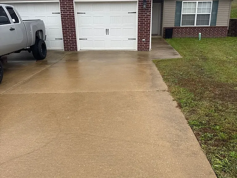 165 Lyle Curtis Cir — Photo 1