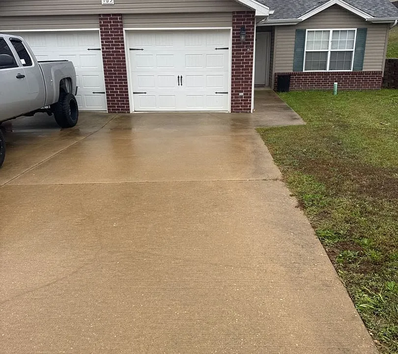 165 Lyle Curtis Cir
