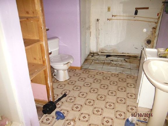 3rd image of 2146 County Road 136