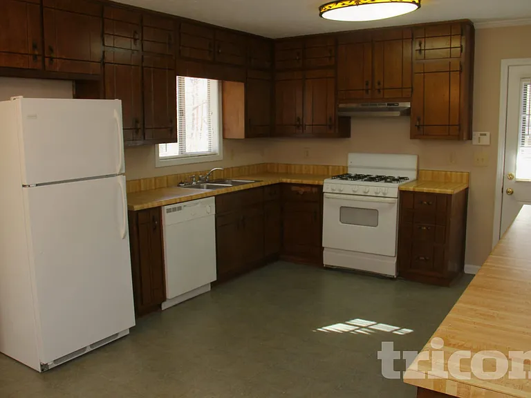5818 Northspring Dr — Photo 4