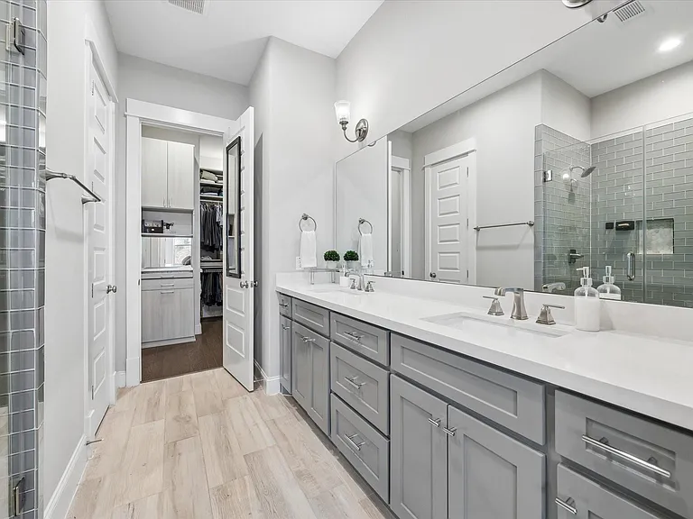 2913 Hicks St — Photo 19