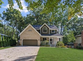 2475 Horace St, West Bloomfield, MI 48324