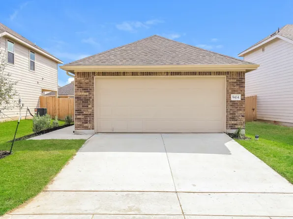 9414 Dogwood Hl, San Antonio, TX 78211