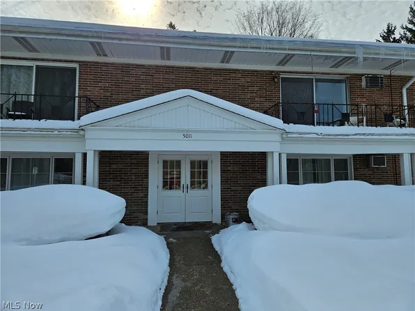 5011 Nob Hill Dr APT 11C, Chagrin Falls, OH 44022