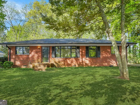172 W Campbellton St, Fairburn, GA 30213