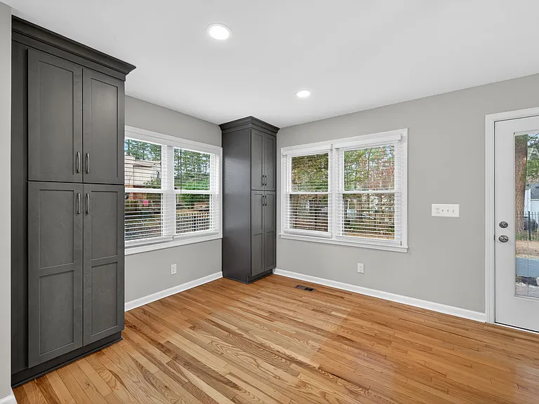 1112 Stonehedge Ave — Photo 12