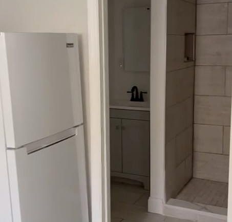 4th image of 1013 Neptune Dr #C