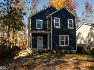 123 8th St, Colonial Beach, VA 22443