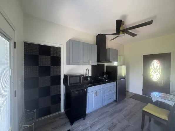 11 Hoohoaloha St, Hilo, HI 96720