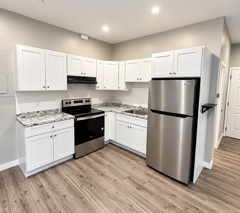 1st image of 216 Central St #2R