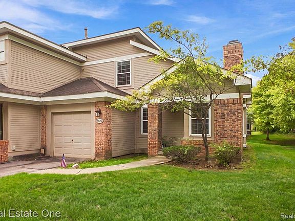 3rd image of 6622 Fieldstone Ct