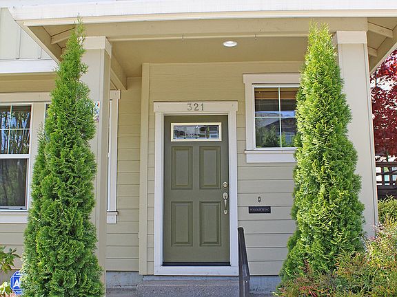 2nd image of 321 NE Edgeway Dr