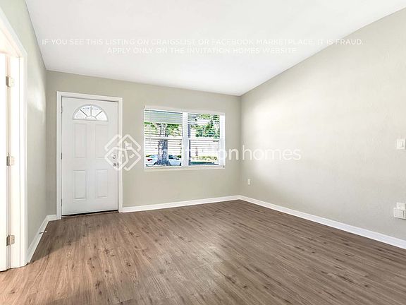 4th image of 929 W Lake Mann Dr