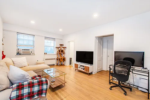 378 Claremont Ave #1 Photo 1