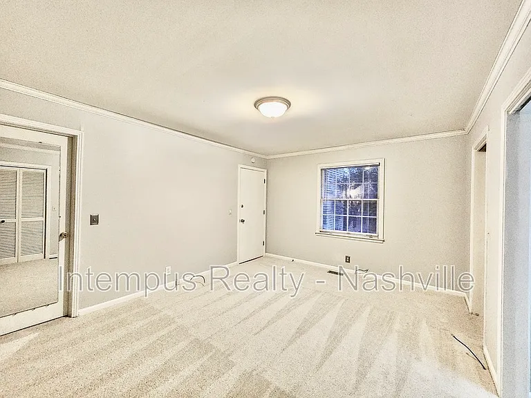 8124 Devens Dr — Photo 48