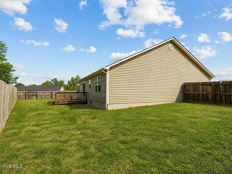 104 Blue Bird Ln — Photo 44