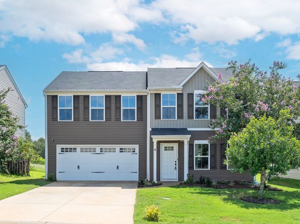 4 Castlebrook Dr