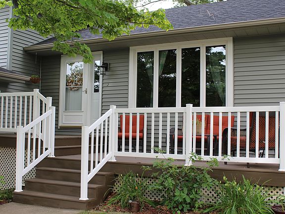 2nd image of 2718 Surrey Ct