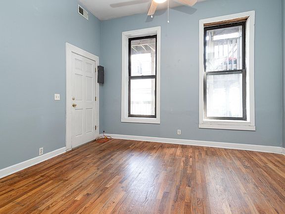 5th image of 1449 N Artesian Ave #1R