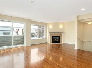 2627 NW 56th St #A, Seattle, WA 98107