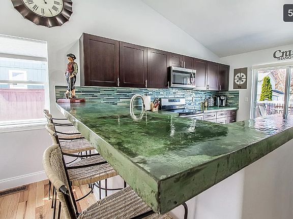 3rd image of 1215 N Fairway Rd