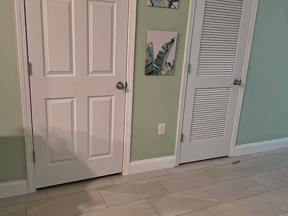 4th image of 63 Scotch Pebble Dr