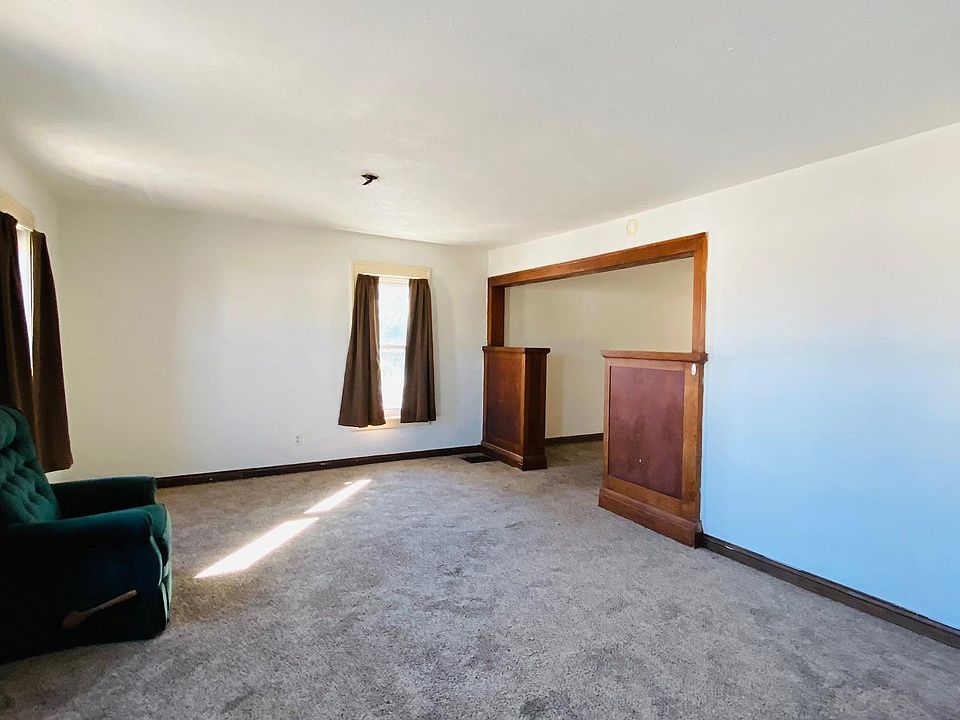 1st image of 597 S Washington Ave #2